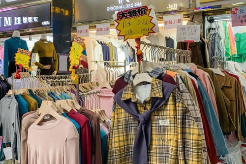 廣州服裝清倉大促 6大市場(chǎng)10元起，100元5件鞋帽批發(fā)最后一周